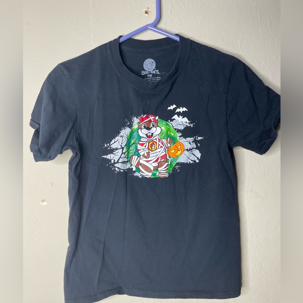 Buccees Halloween T-shirt youth medium